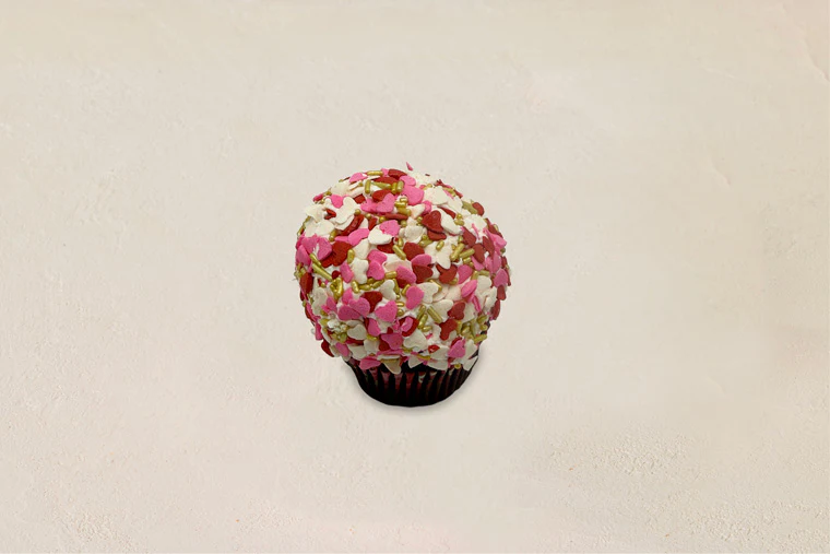 Valentine Cup Cakes With Sprinkle